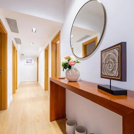 Apartment Olivais Spacious Near Airport Lisbon