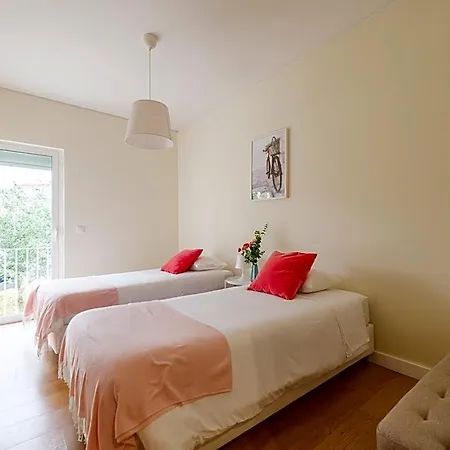 דירה Olivais Spacious Near Airport ליסבון