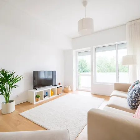Olivais Spacious Near Airport Apartman Lisboa